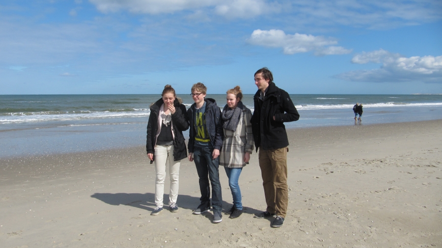 Rik, Anna, Ida, Kris op Vlieland, Pasen 2012