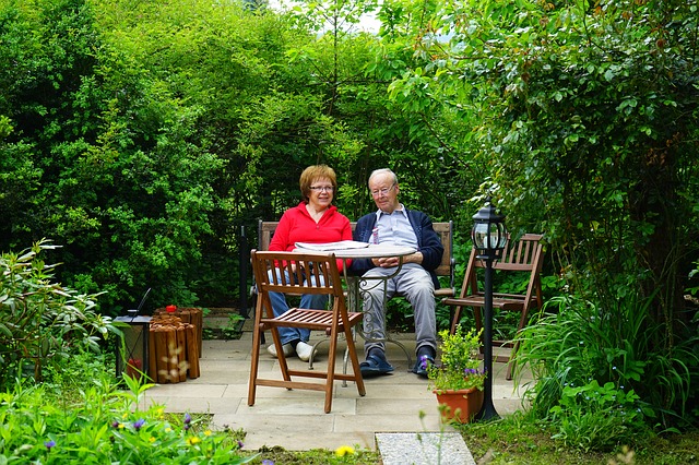 data/couple-474300_640.jpg