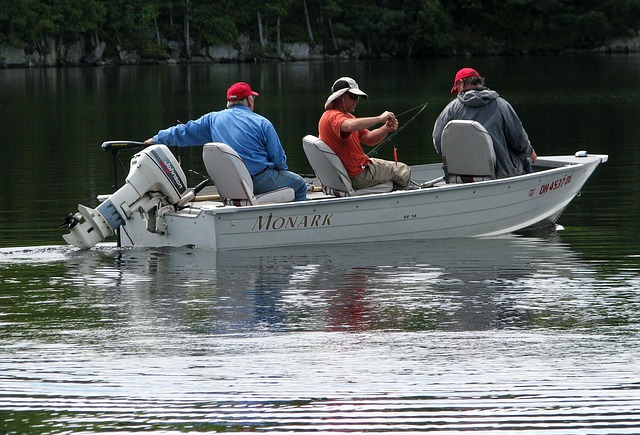 data/fishermen-1564775_640.jpg